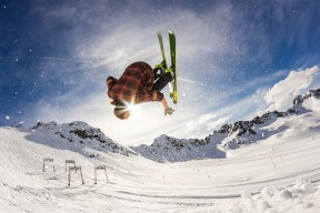 开云体育-CBA赛场的中国荣光不断延续，中国cba冠军是谁